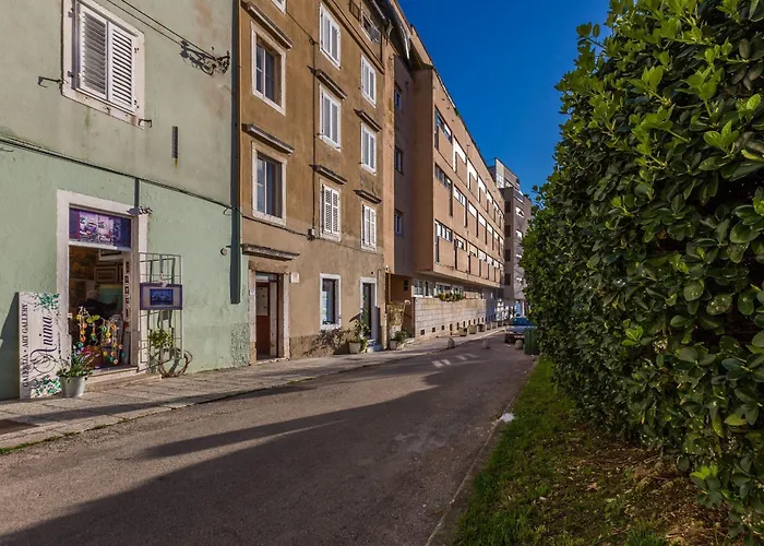 Antonella Задар